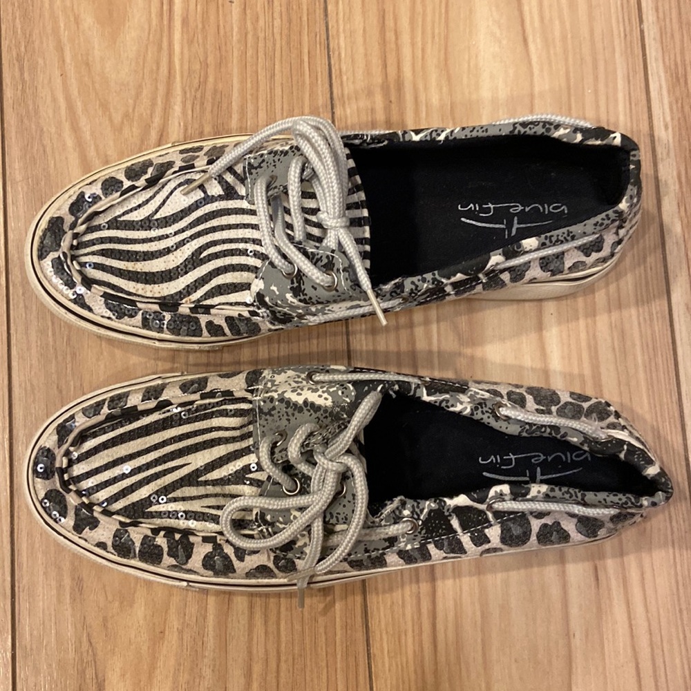 Women’s slide on Shoes size 8 animal print black white